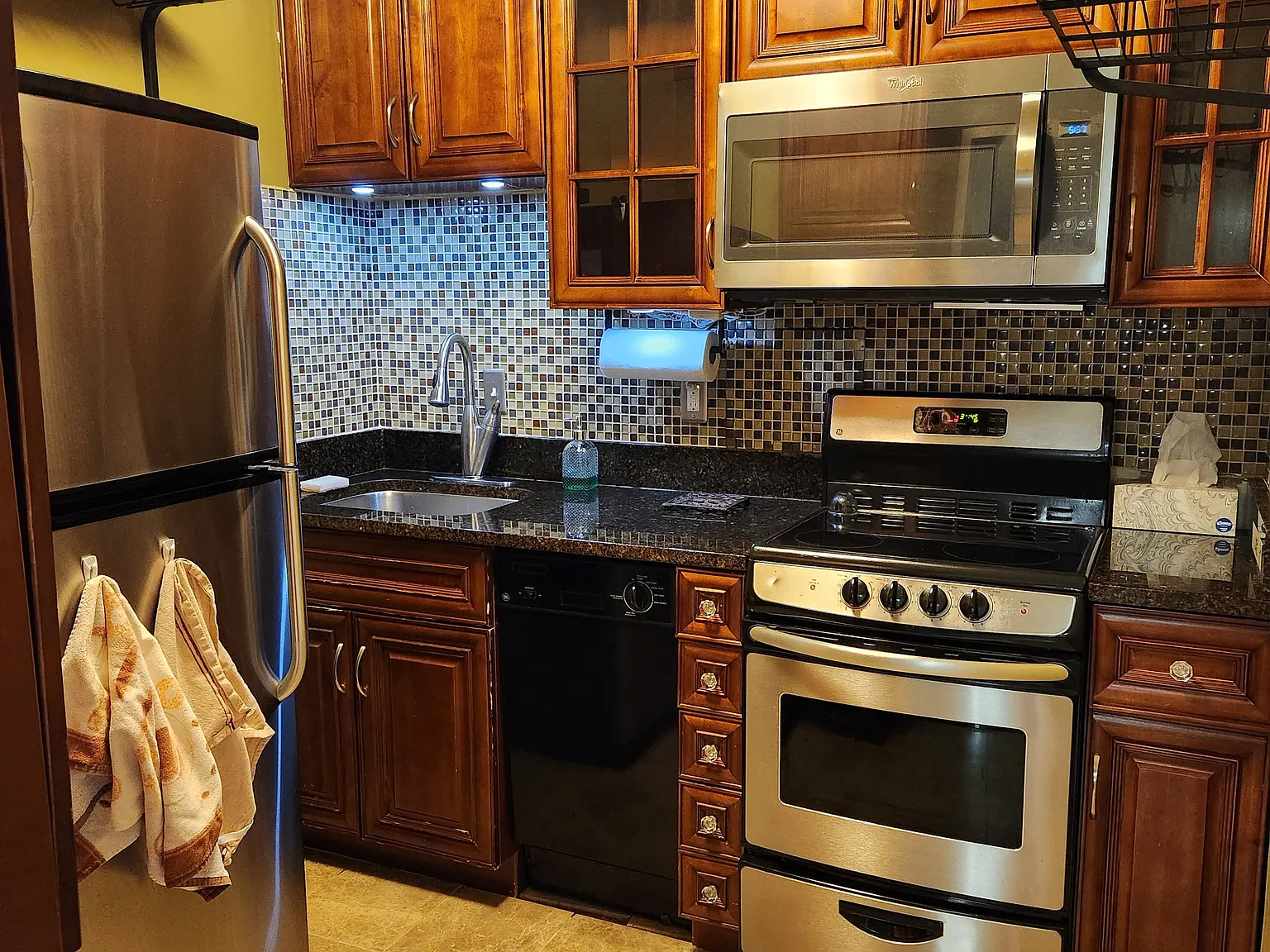 Studio, 505 sqft, $2,100 — Photo 2