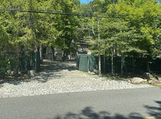 90 Emmans Rd, Ledgewood, NJ 07852