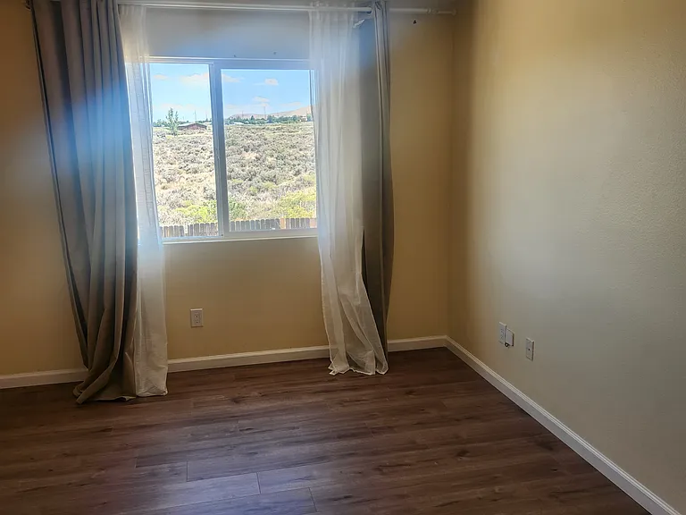 8770 Sunset Breeze Dr — Photo 11