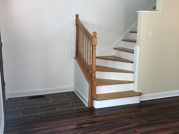 4th image of 1766 Linden St #1766