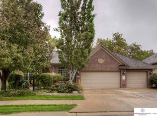 4813 S 154th Plz, Omaha, NE 68137