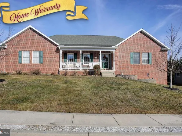 365 Blue Bird Trl, Greencastle, PA 17225