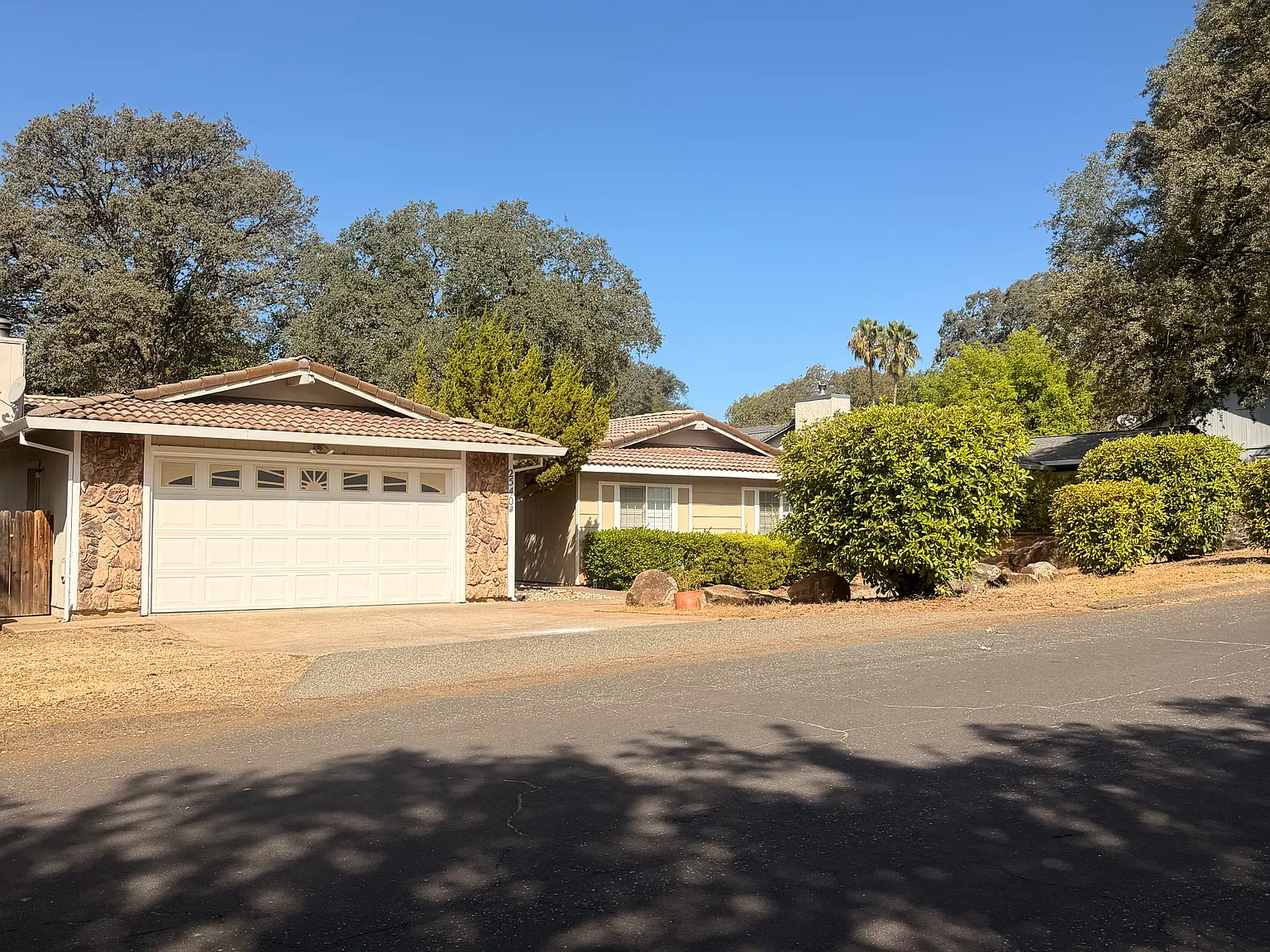 3 bed, 1600 sqft, $2,595 — Photo 3