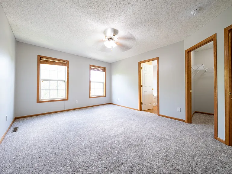 10021 Iris Ln — Photo 15