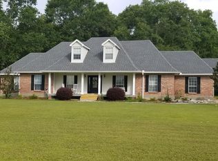 34 Hawkins Dr, Carriere, MS 39426