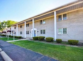 Fairfield Arms Apartments, Livonia, MI 48154