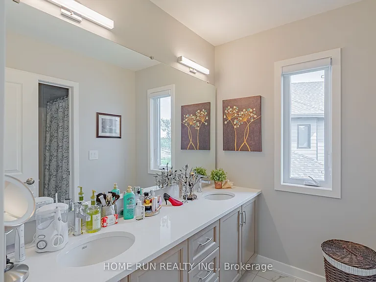 451 Longworth Ave — Photo 43