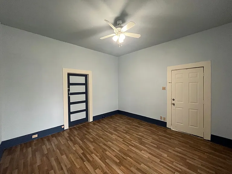 213 Cadwallader St #2 — Photo 7