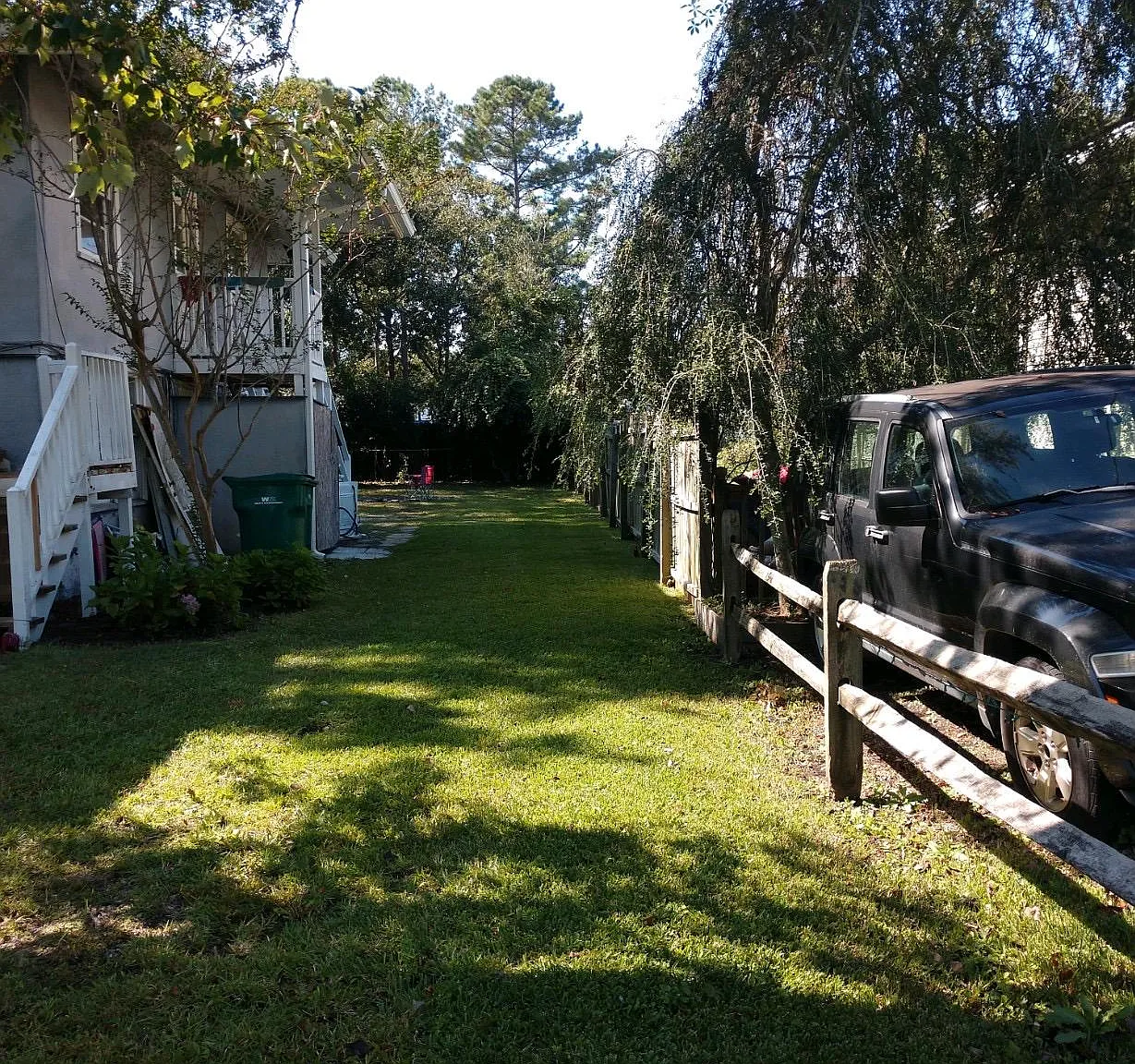 3 bed, 1.5 bath, 1320 sqft, $1,950 — Photo 2