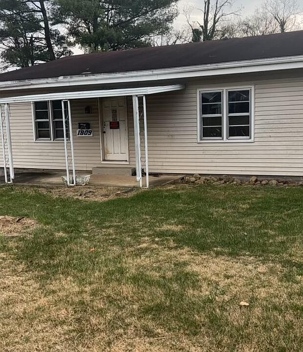 1st image of 1809 Fort Robinson Dr