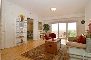 1st image of 395 Graceland Ave Unit 701