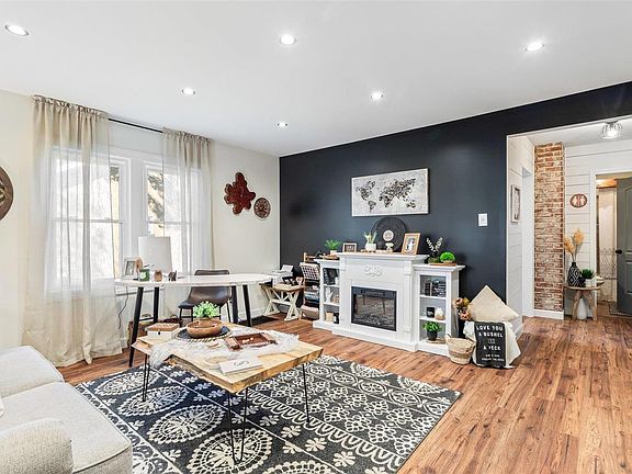 5th image of 1208 N Taylor Ave