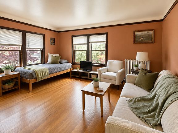 2nd image of 316 E 2nd St #11574372