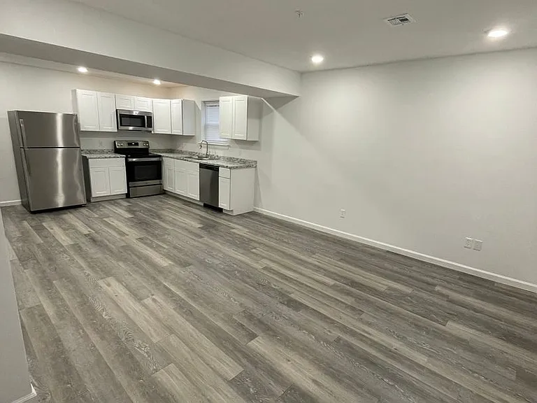 416 Doxey St #2 — Photo 2