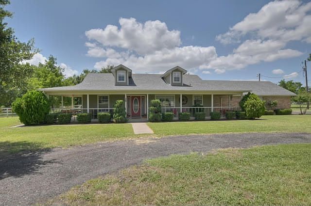 Home for Sale in Cleburne, Texas $215,000
