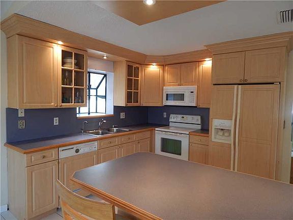 3rd image of 7890 Nw 54th Street