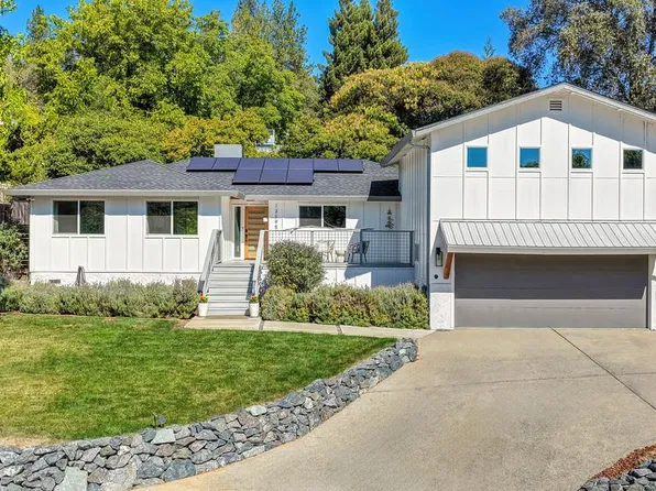12695 Manor Way, Auburn, CA 95603