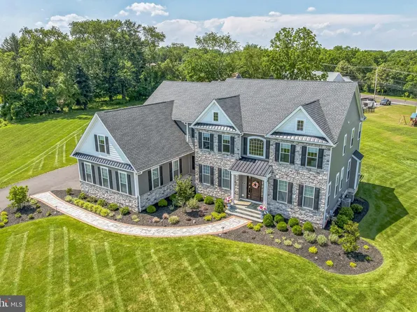 15 Marquis Rdg, Holland, PA 18966