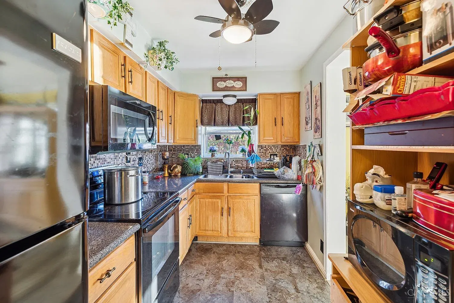 2 bed, 1188 sqft, $1,357 — Photo 4