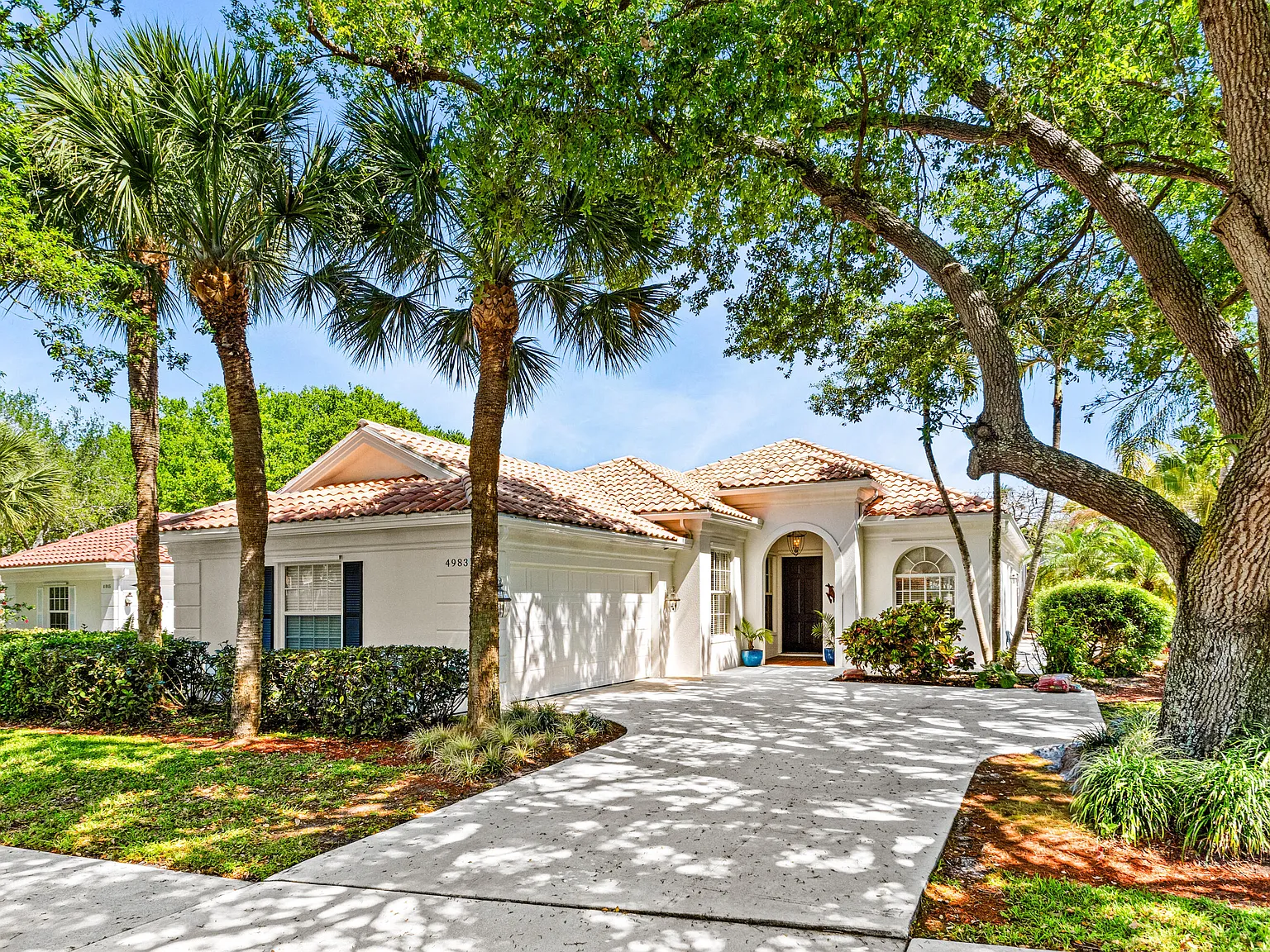 3 bed, 2.0 bath, 2000 sqft, $12,000 — Photo 2