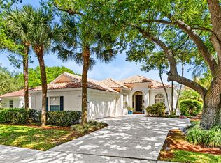 4983 Garden Dr, Delray Beach, FL 33445