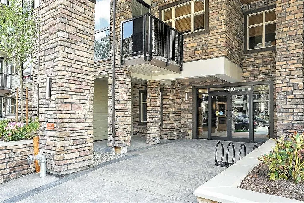 2 bed, 891 sqft, $2,500 — Photo 2