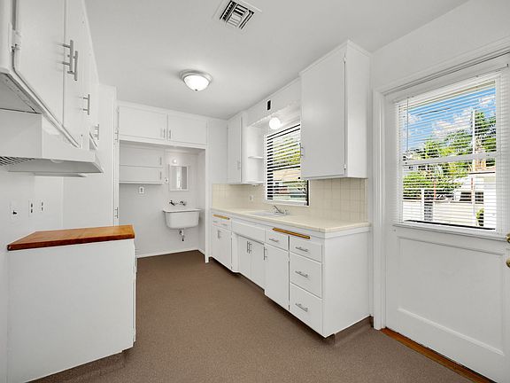 3rd image of 9633 Florpark St