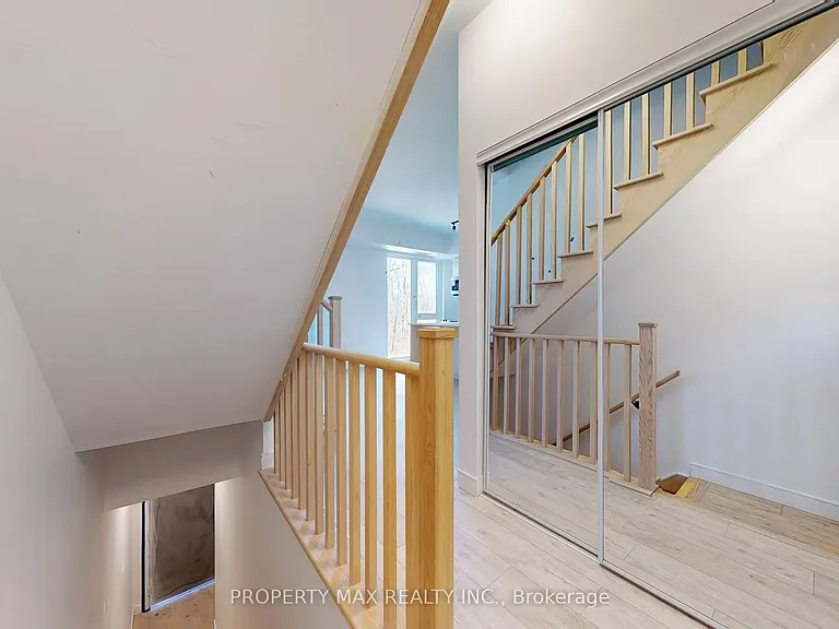 170 Clonmore Dr #9 — Photo 31