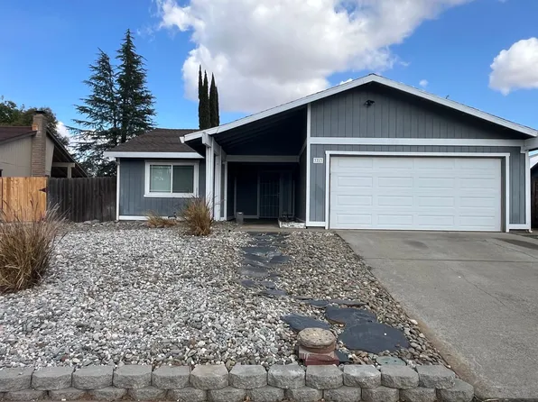 3213 Magicwoods Ct, Sacramento, CA 95827