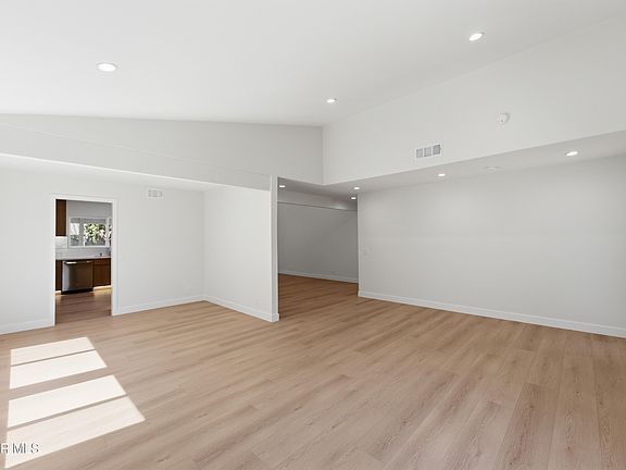 5th image of 206 Cedar Heights Dr