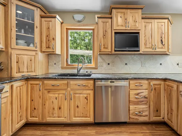 571 South Ridge COURT, Colgate, WI 53017