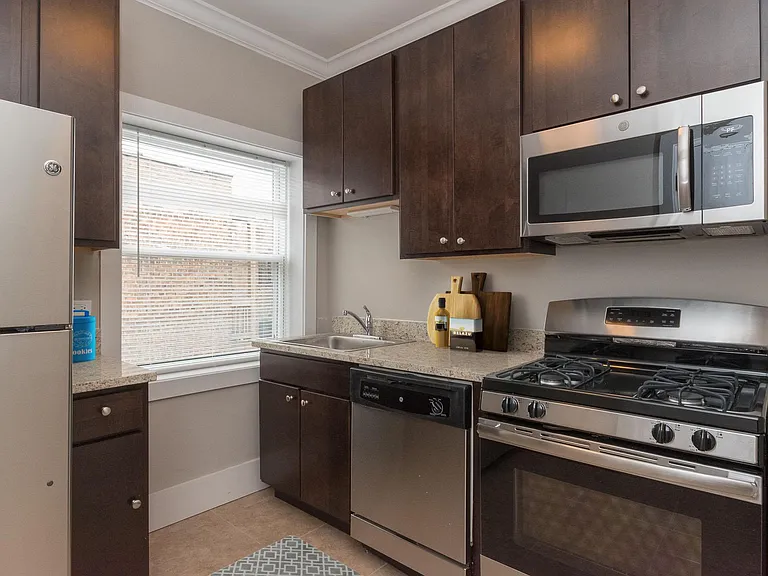 6701 N. Glenwood — Photo 37