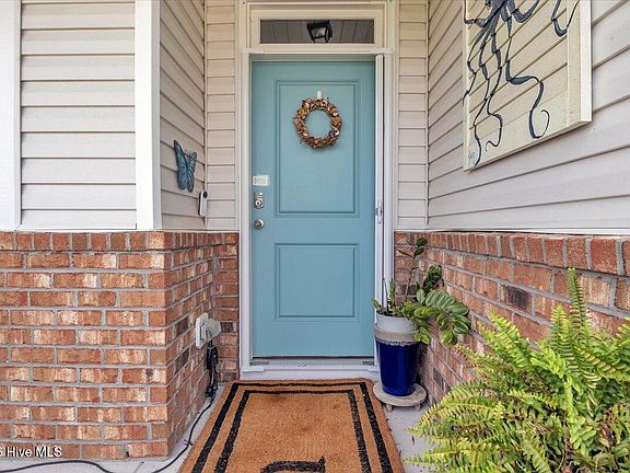 3rd image of 1608 E New Carraway Place SE