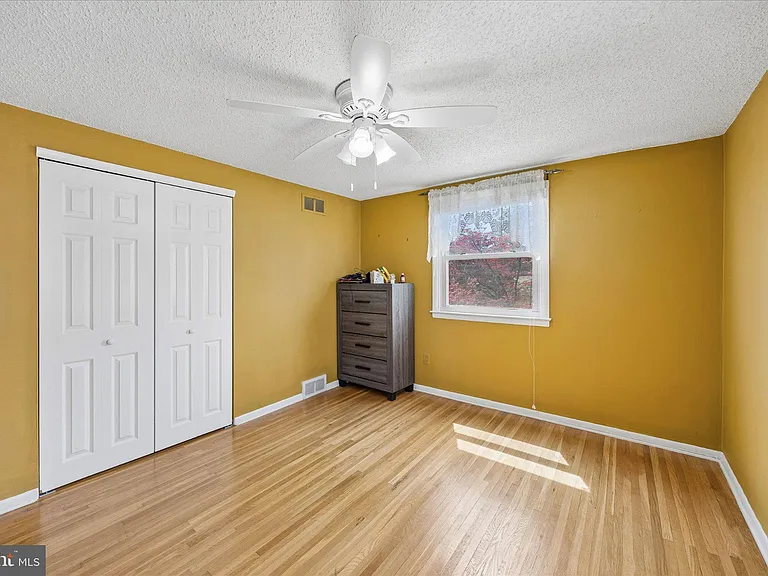 805 Selma St — Photo 21