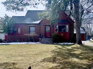 1880 E Wallings Rd, Broadview Heights, OH 44147