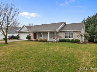 2522 Willow Ridge Dr, Jenison, MI 49428