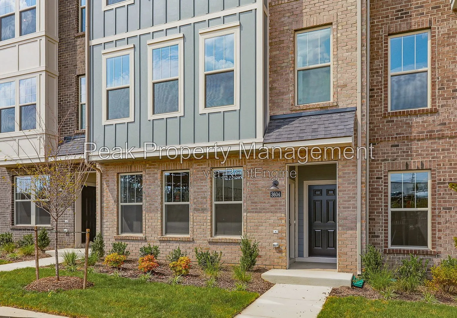3 bed, 2.5 bath, 1573 sqft, $3,100 — Photo 3