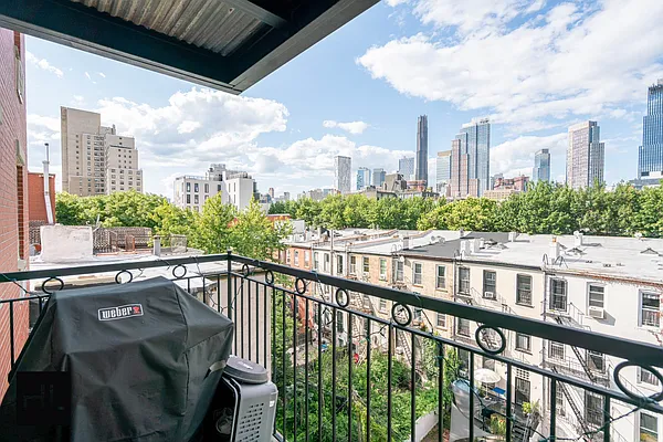 Rented by Highline Residential | media 17