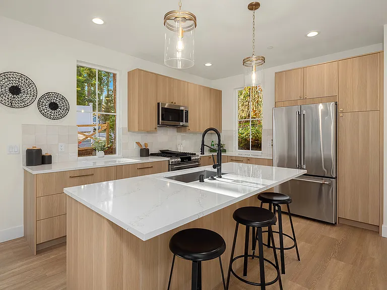 11810 NE 103rd Pl — Photo 7