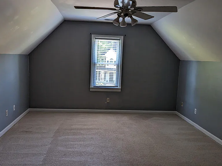 340 Saddlebrooke Rd — Photo 14