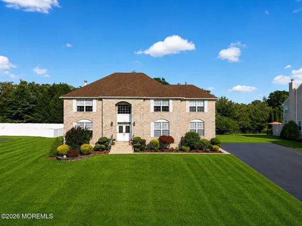 14 Jamesworthy Court, Marlboro, NJ 07746