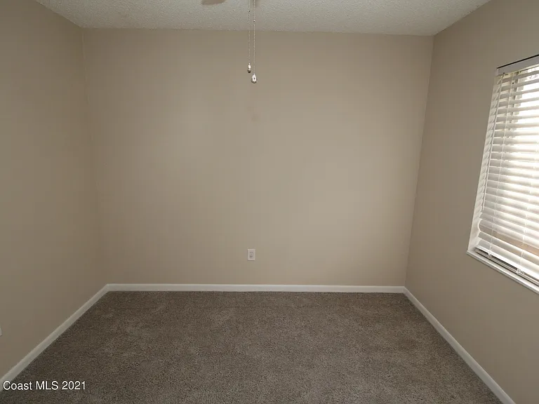 907 Commerce Rd SE — Photo 12