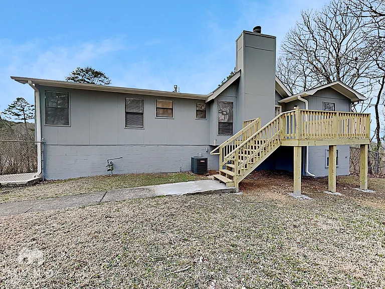 9925 Miller Ave — Photo 16