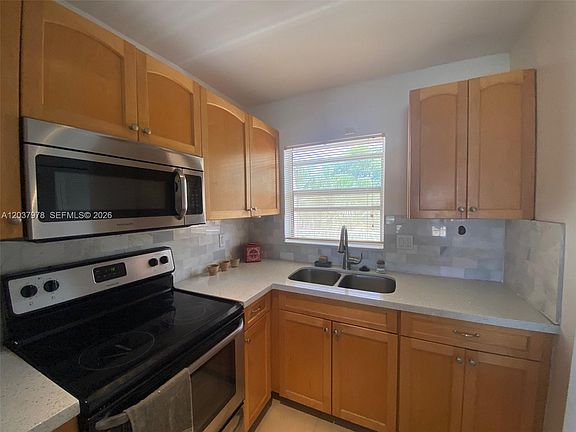 4th image of 8861 Sunrise Lakes Blvd APT 311