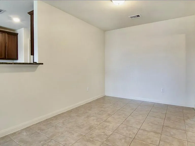 22622 Cloverland Field Dr — Photo 4