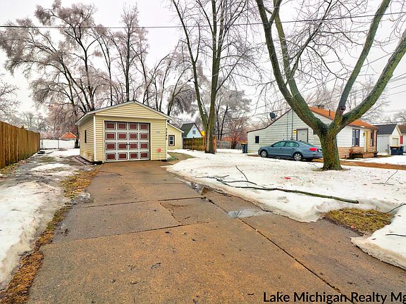 2nd image of 3580 Oriole Ave SW