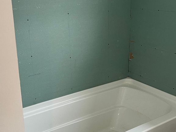 3rd image of 77 Pleasant St #6