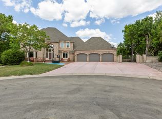 9469 Olympia Dr, Eden Prairie, MN 55347