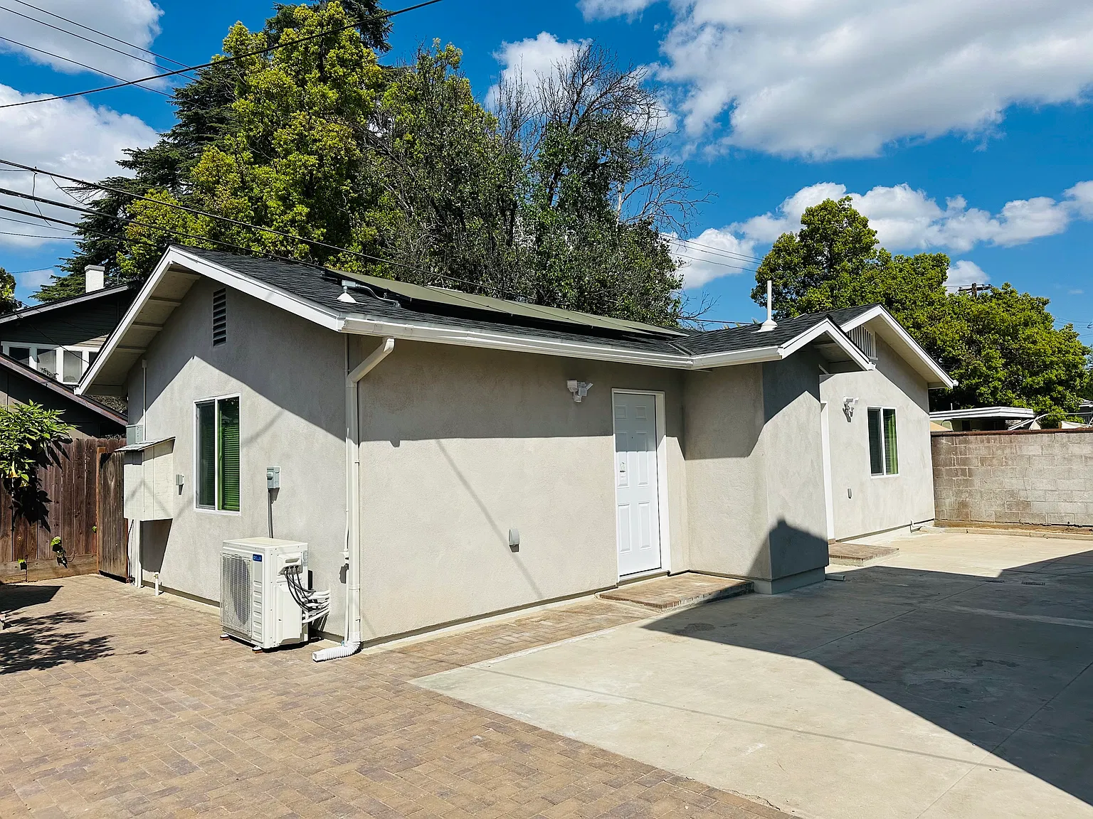 2 bed, 800 sqft, $1,495 — Photo 1