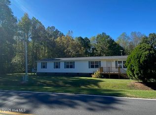 2073 Herring Run Road, Blounts Creek, NC 27814
